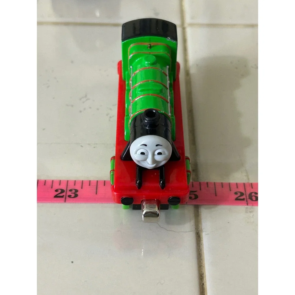 Thomas & Friends Take-n-Play Henry the Green Engine Die-Cast Metal Train 2009